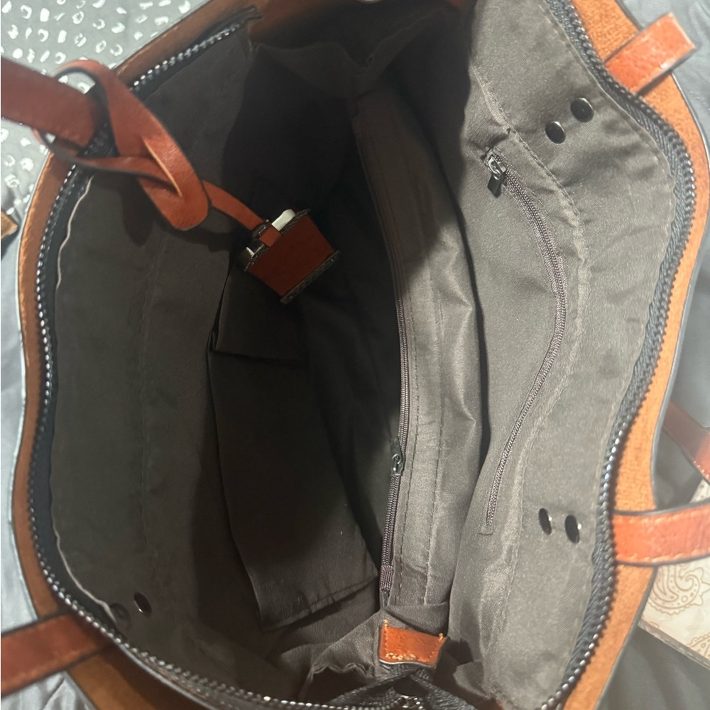 Classic Large Tote Bag in Cognac Brown - Women's Shoulder Bag - Picture 2 of 3